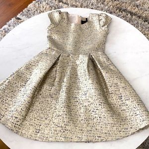 Size 8 in kids color gold brand laundry